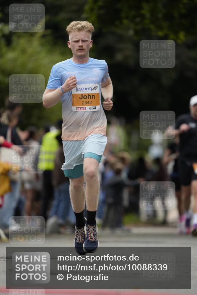 30.08.2026 - Blankeneser Heldenlauf Patografie http://msf.ph/oto/10088339 30.08.2026 11:39:29 Ziel 2342 meine-sportfotos.de