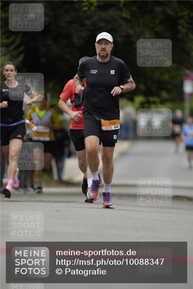30.08.2026 - Blankeneser Heldenlauf Patografie http://msf.ph/oto/10088347 30.08.2026 11:39:33 Ziel 2342 meine-sportfotos.de