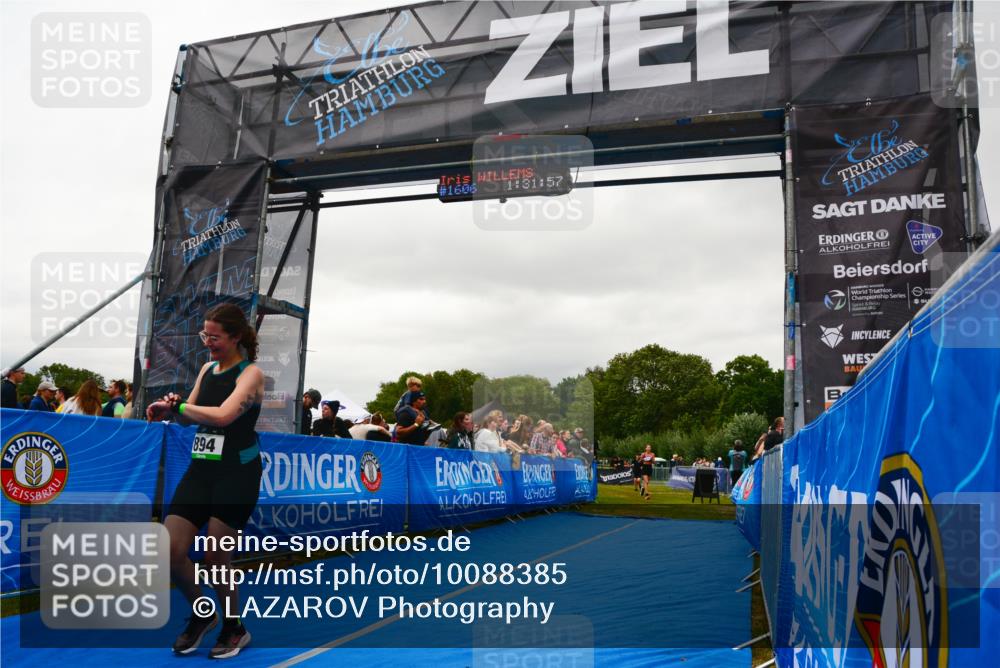 30.08.2026 - Elbe Triathlon Hamburg LAZAROV Photography http://msf.ph/oto/10088385 30.08.2026 12:22:03 Ziel 894, 1604, 1613 meine-sportfotos.de