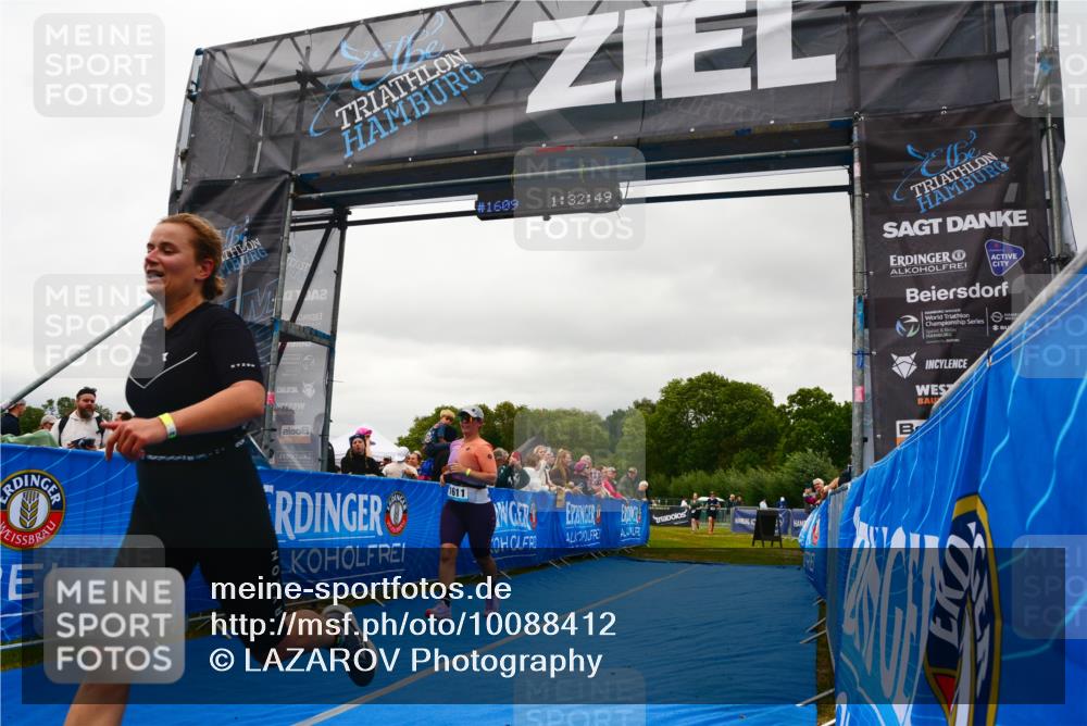 30.08.2026 - Elbe Triathlon Hamburg LAZAROV Photography http://msf.ph/oto/10088412 30.08.2026 12:22:49 Ziel 1540, 1543, 1609, 1611 meine-sportfotos.de
