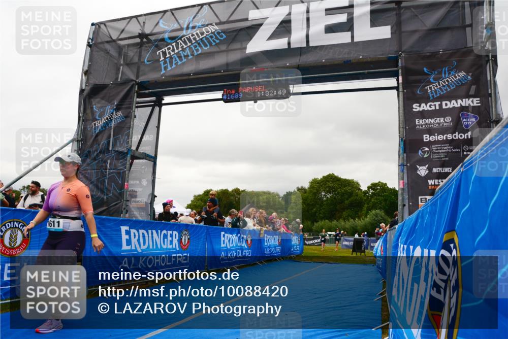 30.08.2026 - Elbe Triathlon Hamburg LAZAROV Photography http://msf.ph/oto/10088420 30.08.2026 12:22:50 Ziel 1540, 1543, 1609, 1611 meine-sportfotos.de