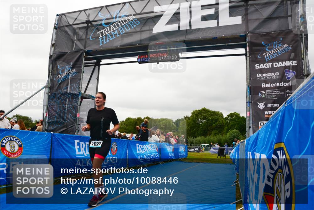 30.08.2026 - Elbe Triathlon Hamburg LAZAROV Photography http://msf.ph/oto/10088446 30.08.2026 12:23:52 Ziel 1622 meine-sportfotos.de