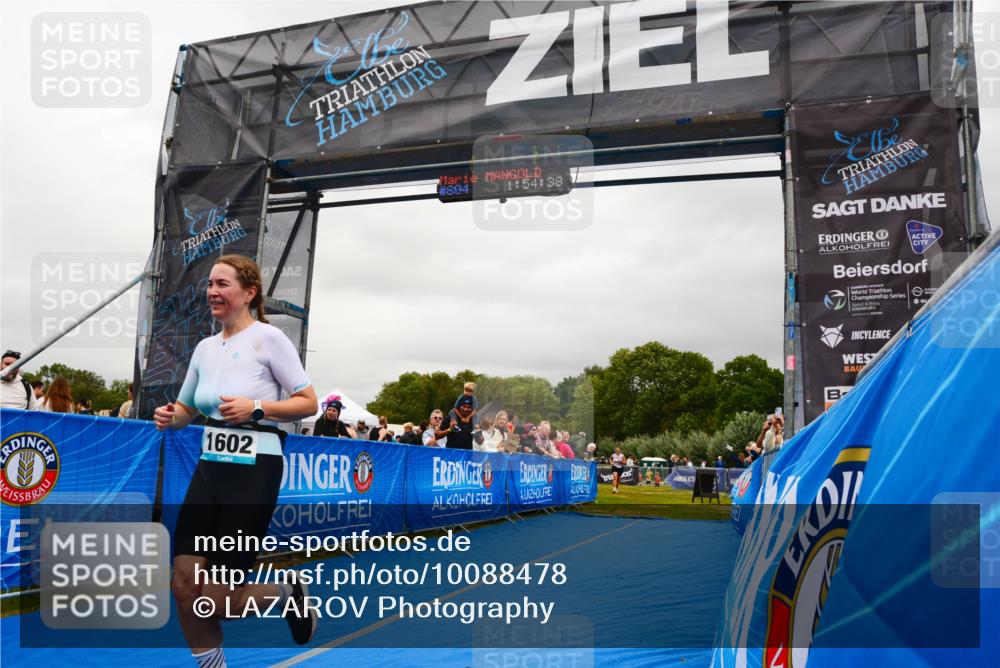 30.08.2026 - Elbe Triathlon Hamburg LAZAROV Photography http://msf.ph/oto/10088478 30.08.2026 12:24:47 Ziel 1571, 1602 meine-sportfotos.de
