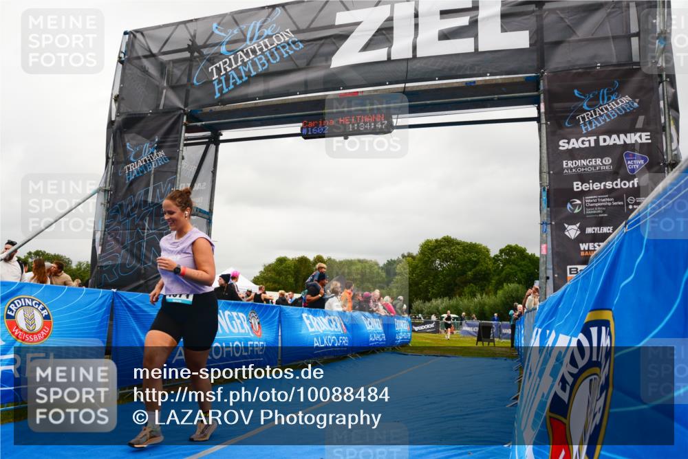30.08.2026 - Elbe Triathlon Hamburg LAZAROV Photography http://msf.ph/oto/10088484 30.08.2026 12:24:56 Ziel 1571 meine-sportfotos.de