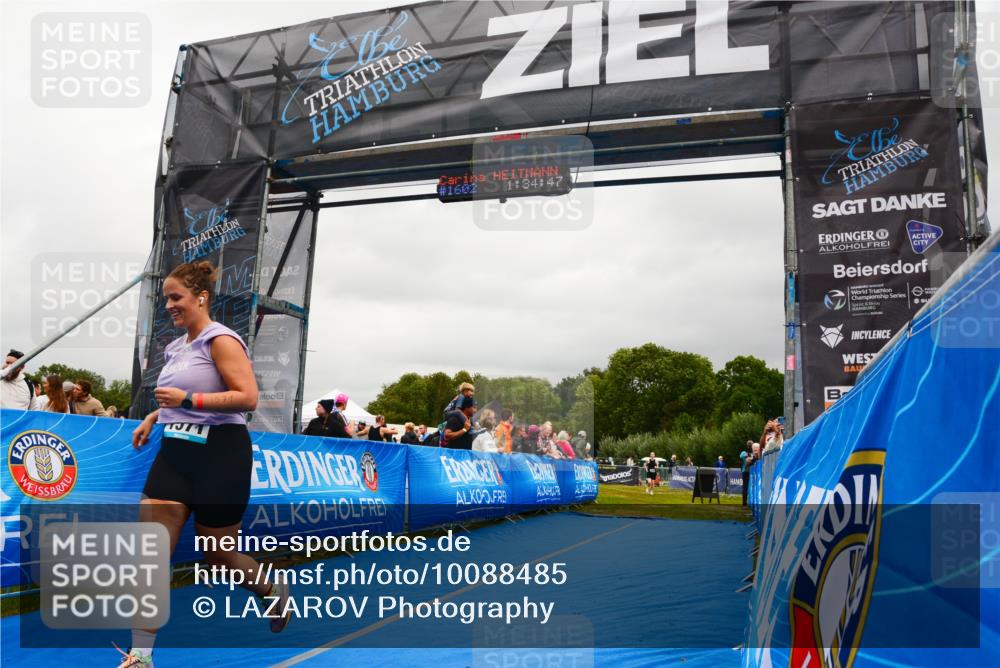 30.08.2026 - Elbe Triathlon Hamburg LAZAROV Photography http://msf.ph/oto/10088485 30.08.2026 12:24:56 Ziel 1571 meine-sportfotos.de