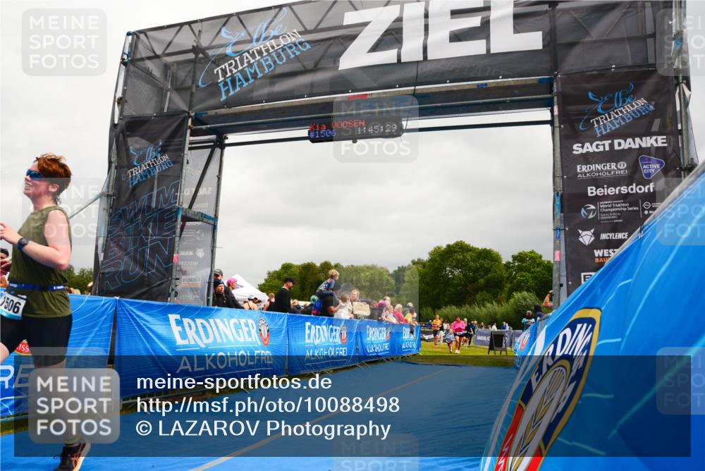 30.08.2026 - Elbe Triathlon Hamburg LAZAROV Photography http://msf.ph/oto/10088498 30.08.2026 12:25:29 Ziel 1506, 1582, 1585, 1636 meine-sportfotos.de