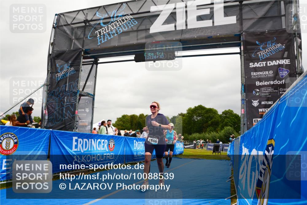 30.08.2026 - Elbe Triathlon Hamburg LAZAROV Photography http://msf.ph/oto/10088539 30.08.2026 12:26:37 Ziel 982, 1646 meine-sportfotos.de
