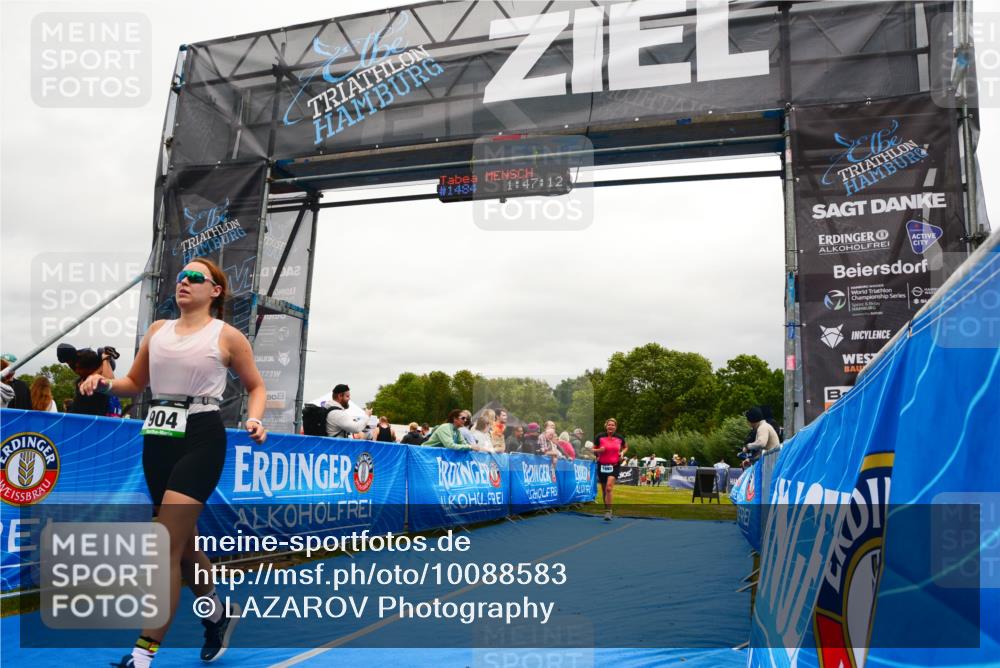 30.08.2026 - Elbe Triathlon Hamburg LAZAROV Photography http://msf.ph/oto/10088583 30.08.2026 12:27:18 Ziel 904, 1697 meine-sportfotos.de