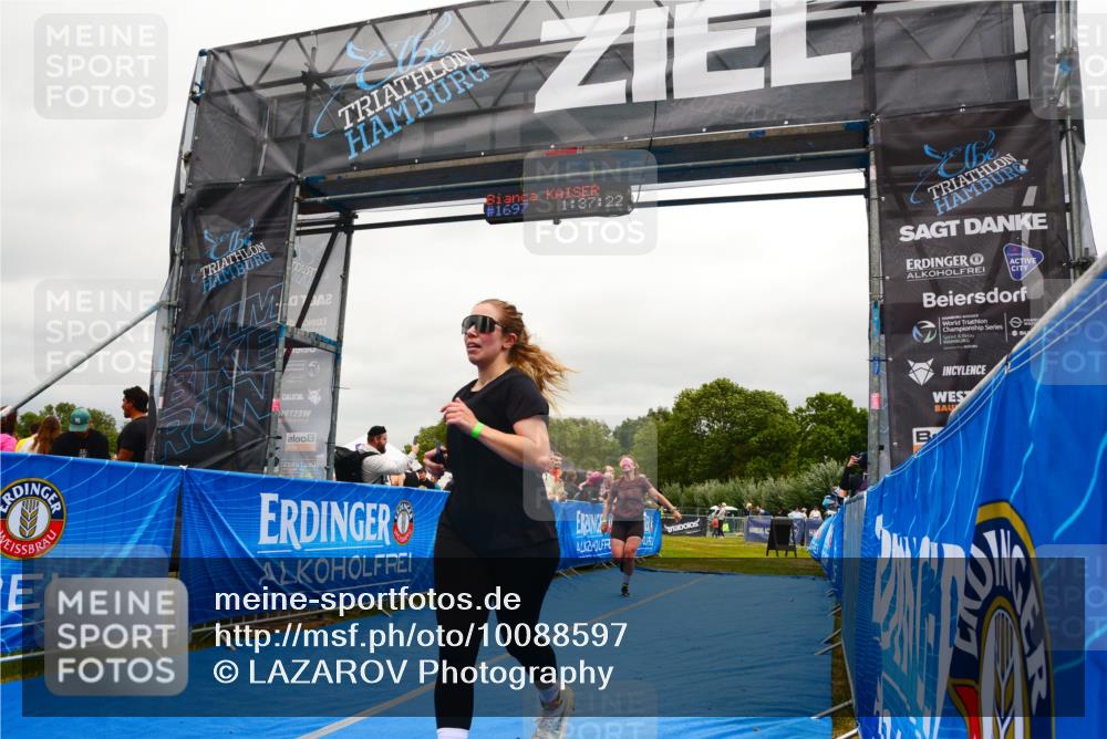 30.08.2026 - Elbe Triathlon Hamburg LAZAROV Photography http://msf.ph/oto/10088597 30.08.2026 12:27:29 Ziel 941, 1605 meine-sportfotos.de