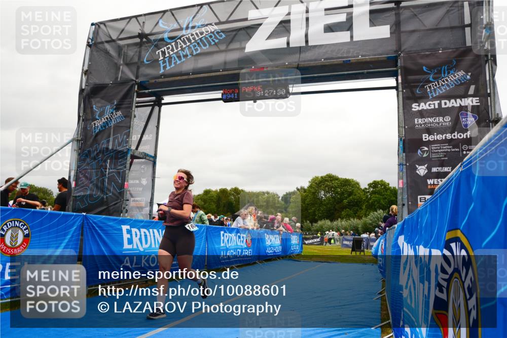 30.08.2026 - Elbe Triathlon Hamburg LAZAROV Photography http://msf.ph/oto/10088601 30.08.2026 12:27:31 Ziel 941, 1605 meine-sportfotos.de