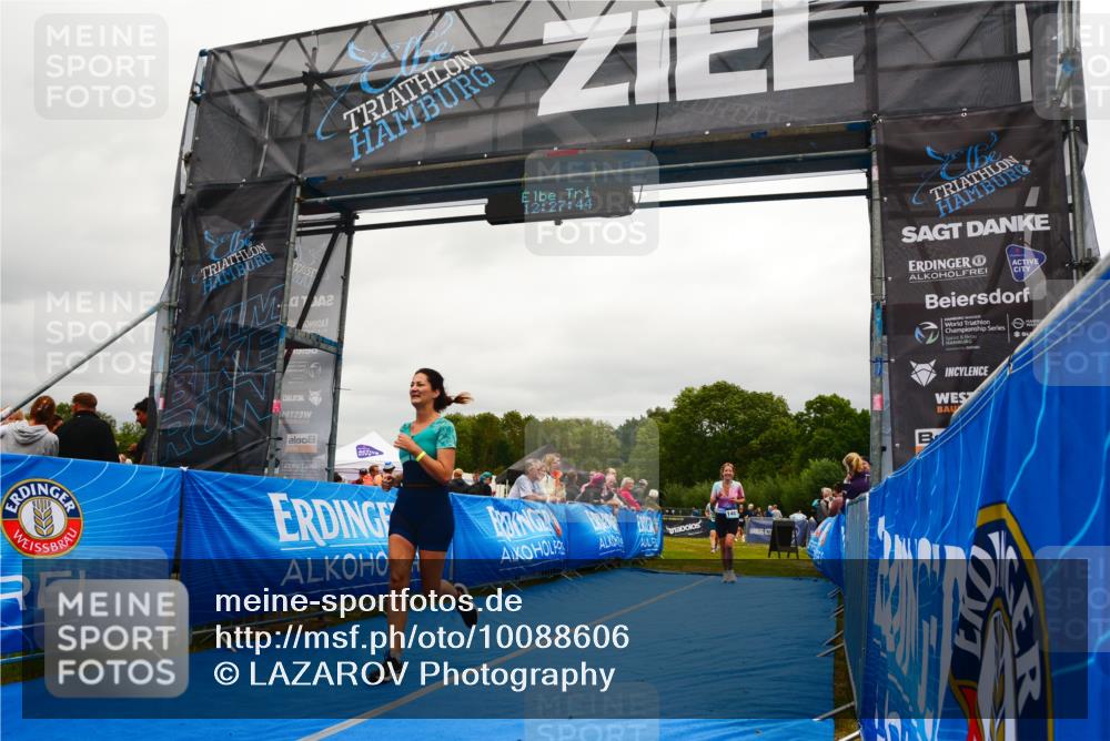 30.08.2026 - Elbe Triathlon Hamburg LAZAROV Photography http://msf.ph/oto/10088606 30.08.2026 12:27:44 Ziel 1483, 1652, 1682 meine-sportfotos.de