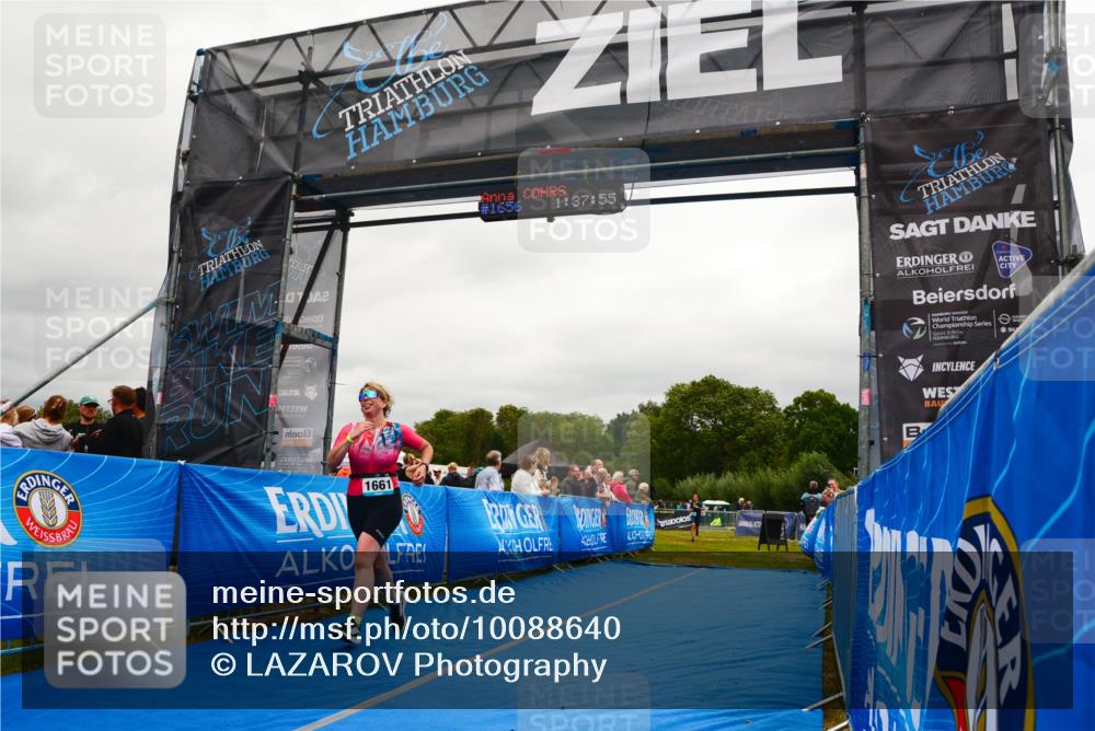 30.08.2026 - Elbe Triathlon Hamburg LAZAROV Photography http://msf.ph/oto/10088640 30.08.2026 12:28:00 Ziel 1190, 1661 meine-sportfotos.de
