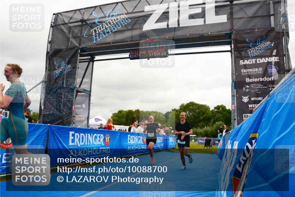 30.08.2026 - Elbe Triathlon Hamburg LAZAROV Photography http://msf.ph/oto/10088700 30.08.2026 12:30:33 Ziel 1418, 1433, 1667 meine-sportfotos.de