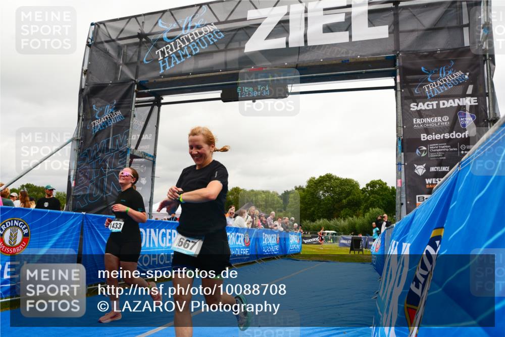 30.08.2026 - Elbe Triathlon Hamburg LAZAROV Photography http://msf.ph/oto/10088708 30.08.2026 12:30:35 Ziel 1418, 1433, 1667 meine-sportfotos.de
