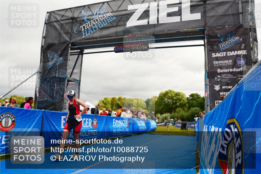 30.08.2026 - Elbe Triathlon Hamburg LAZAROV Photography http://msf.ph/oto/10088725 30.08.2026 12:31:58 Ziel 1644, 1657 meine-sportfotos.de