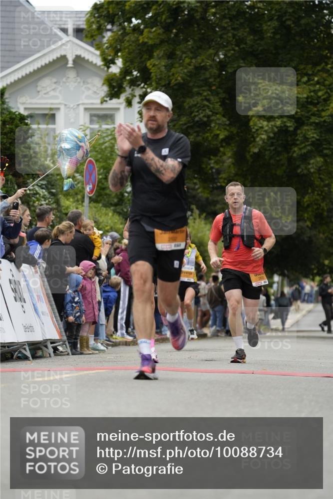 30.08.2026 - Blankeneser Heldenlauf Patografie http://msf.ph/oto/10088734 30.08.2026 11:39:40 Ziel 2102, 2342, 2757, 2833, 2948 meine-sportfotos.de