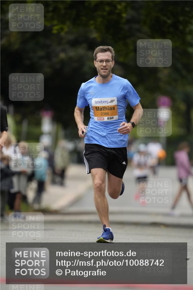 30.08.2026 - Blankeneser Heldenlauf Patografie http://msf.ph/oto/10088742 30.08.2026 11:39:57 Ziel 2112, 2386 meine-sportfotos.de