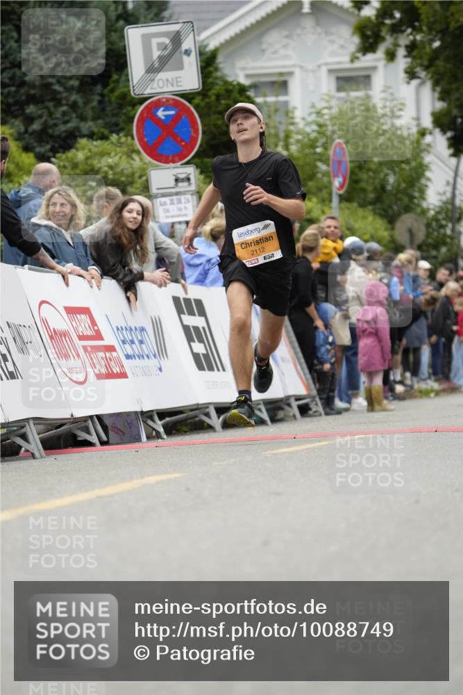 30.08.2026 - Blankeneser Heldenlauf Patografie http://msf.ph/oto/10088749 30.08.2026 11:40:02 Ziel 2112, 2386 meine-sportfotos.de