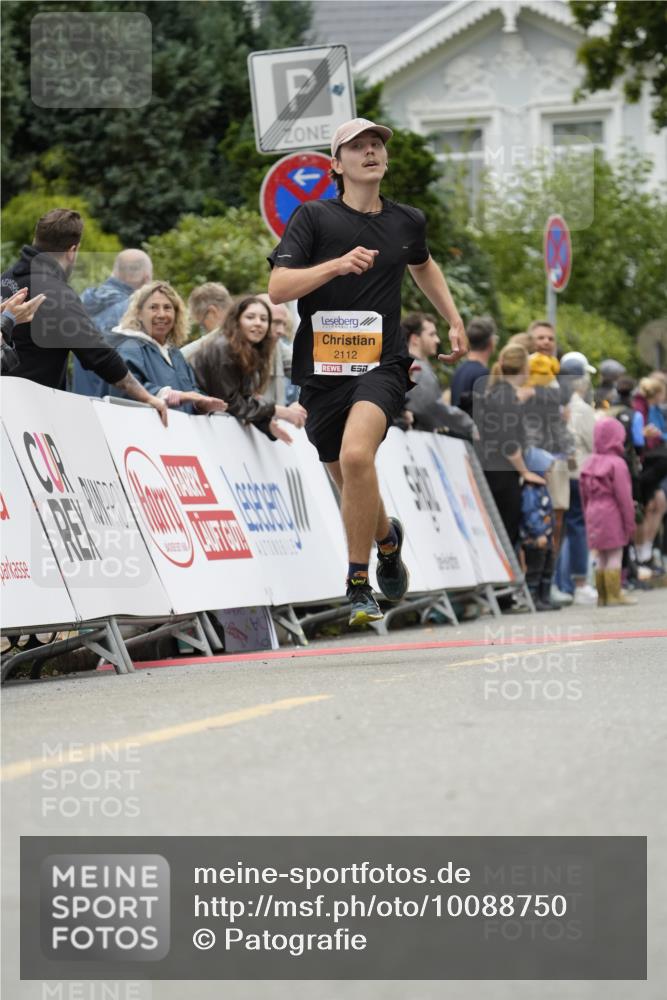 30.08.2026 - Blankeneser Heldenlauf Patografie http://msf.ph/oto/10088750 30.08.2026 11:40:02 Ziel 2112, 2386 meine-sportfotos.de