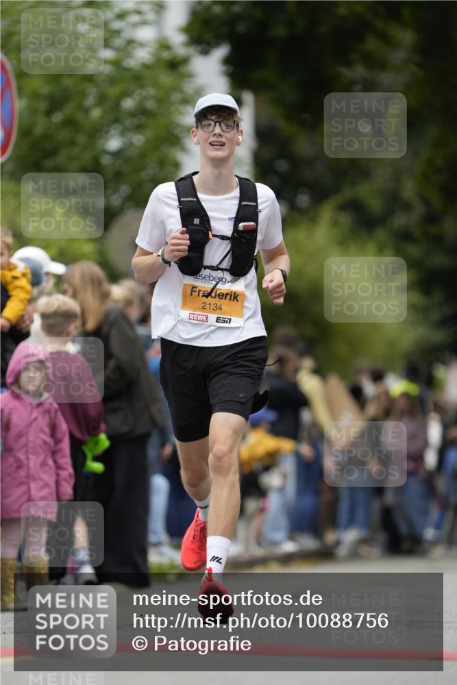 30.08.2026 - Blankeneser Heldenlauf Patografie http://msf.ph/oto/10088756 30.08.2026 11:40:25 Ziel 2134 meine-sportfotos.de