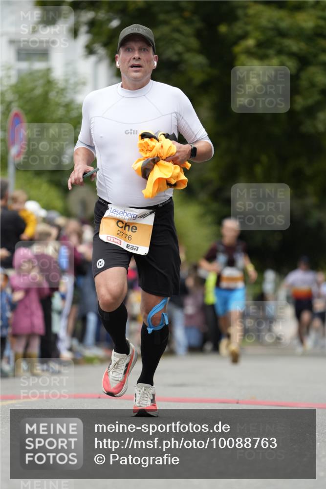 30.08.2026 - Blankeneser Heldenlauf Patografie http://msf.ph/oto/10088763 30.08.2026 11:40:42 Ziel 2484, 2776 meine-sportfotos.de