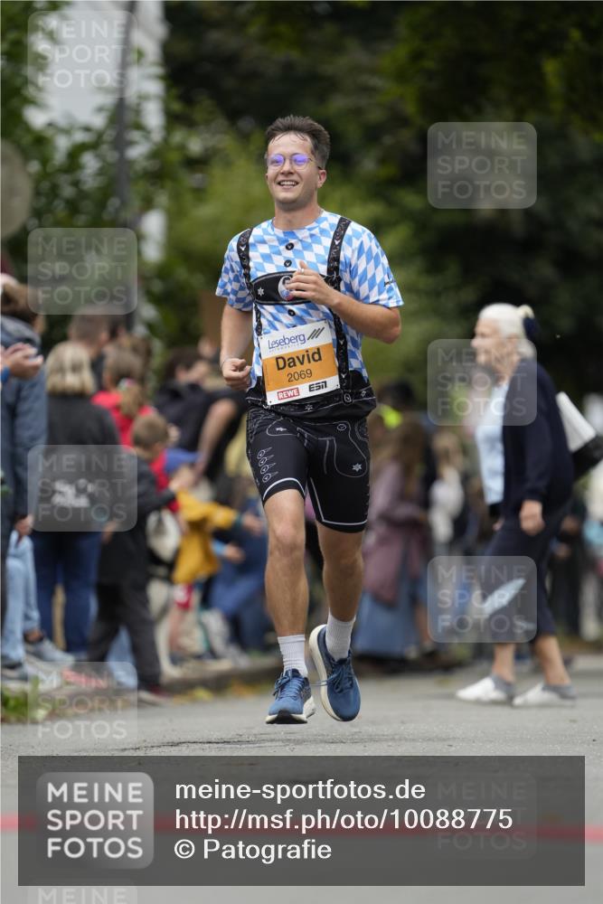 30.08.2026 - Blankeneser Heldenlauf Patografie http://msf.ph/oto/10088775 30.08.2026 11:40:54 Ziel 2069, 2484, 2823 meine-sportfotos.de