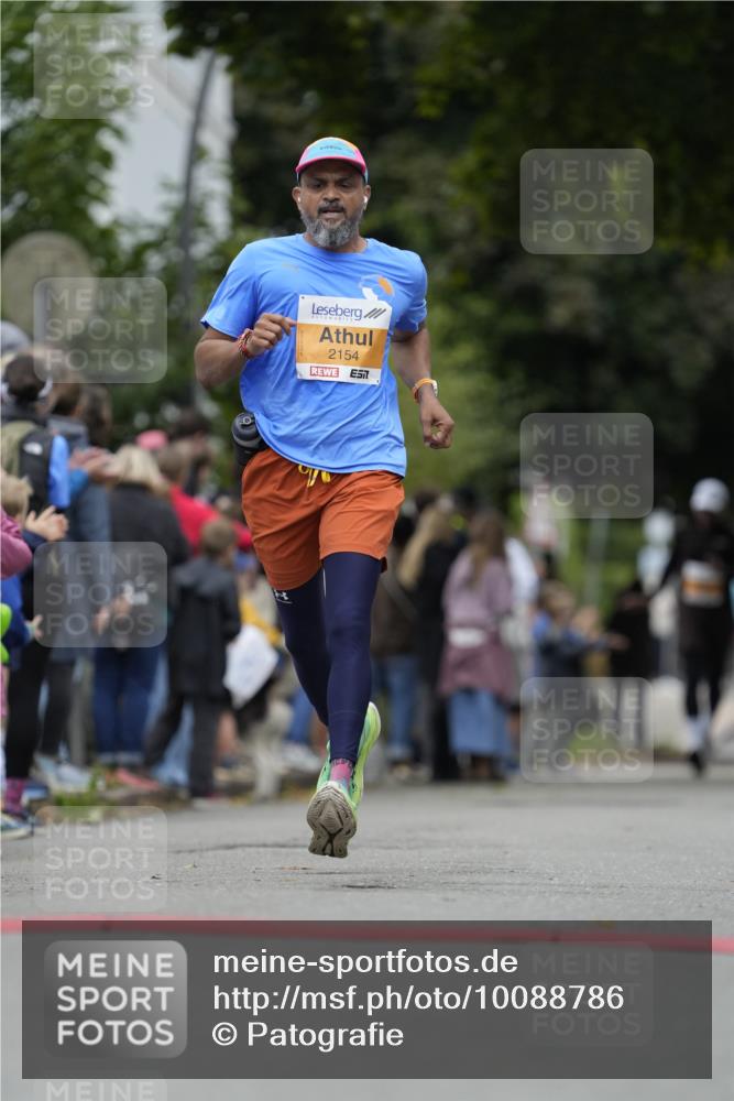 30.08.2026 - Blankeneser Heldenlauf Patografie http://msf.ph/oto/10088786 30.08.2026 11:41:19 Ziel 2154 meine-sportfotos.de
