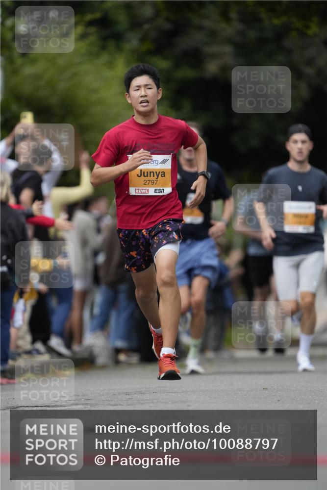 30.08.2026 - Blankeneser Heldenlauf Patografie http://msf.ph/oto/10088797 30.08.2026 11:41:35 Ziel 2405, 2762, 2797 meine-sportfotos.de