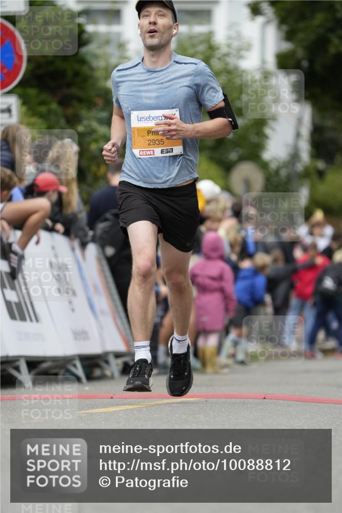 30.08.2026 - Blankeneser Heldenlauf Patografie http://msf.ph/oto/10088812 30.08.2026 11:41:49 Ziel 2361, 2424, 2935 meine-sportfotos.de