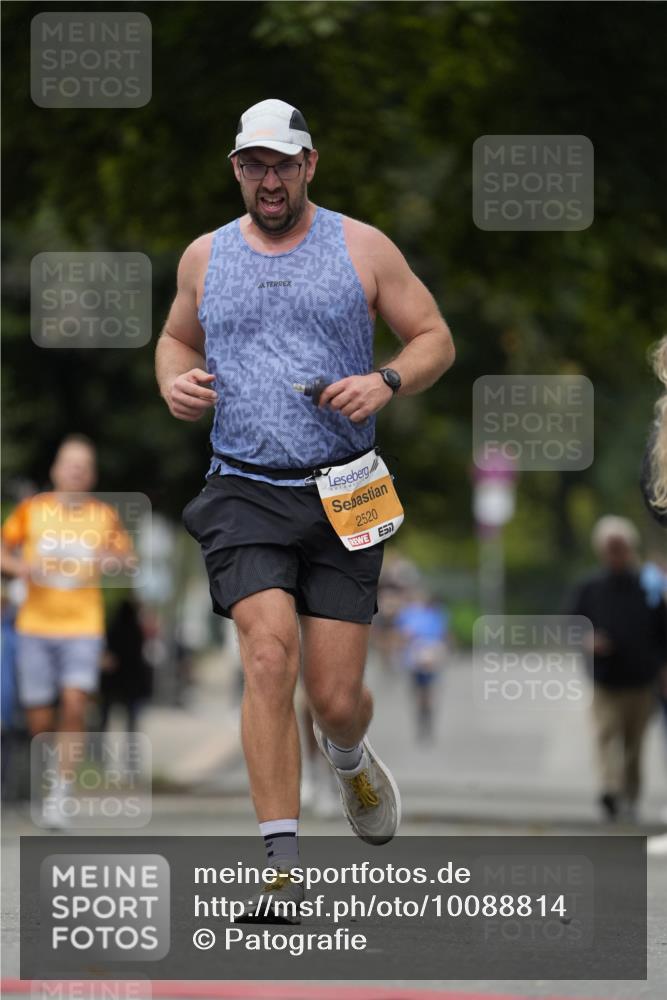 30.08.2026 - Blankeneser Heldenlauf Patografie http://msf.ph/oto/10088814 30.08.2026 11:41:53 Ziel 2520, 2935 meine-sportfotos.de