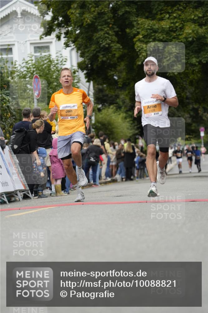 30.08.2026 - Blankeneser Heldenlauf Patografie http://msf.ph/oto/10088821 30.08.2026 11:42:03 Ziel 2328, 2432, 2520 meine-sportfotos.de