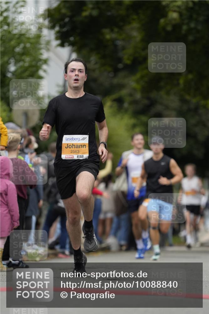 30.08.2026 - Blankeneser Heldenlauf Patografie http://msf.ph/oto/10088840 30.08.2026 11:42:35 Ziel 2563 meine-sportfotos.de