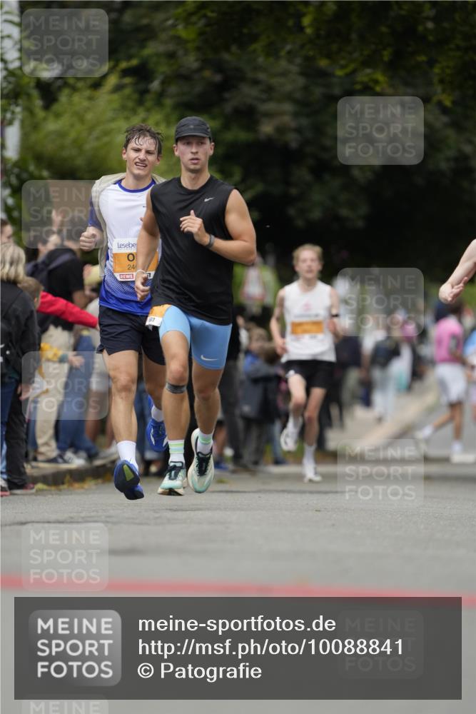 30.08.2026 - Blankeneser Heldenlauf Patografie http://msf.ph/oto/10088841 30.08.2026 11:42:36 Ziel 2032, 2494, 2563 meine-sportfotos.de