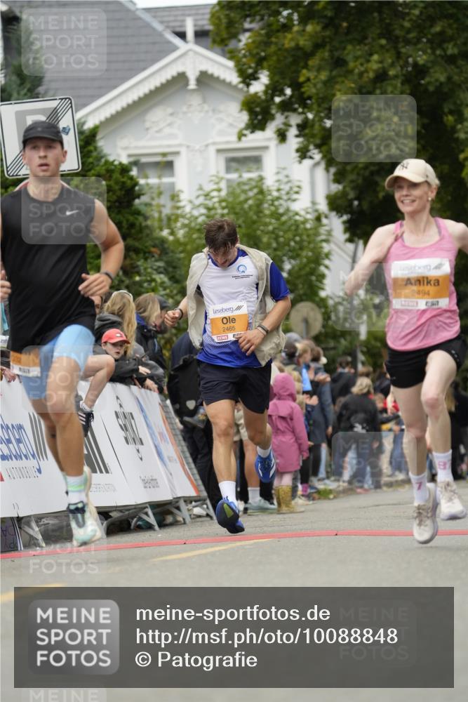 30.08.2026 - Blankeneser Heldenlauf Patografie http://msf.ph/oto/10088848 30.08.2026 11:42:41 Ziel 2032, 2465, 2494, 2563 meine-sportfotos.de