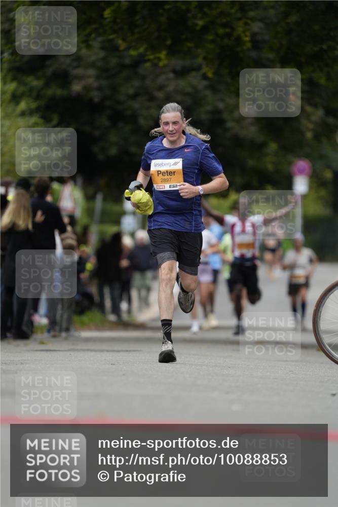 30.08.2026 - Blankeneser Heldenlauf Patografie http://msf.ph/oto/10088853 30.08.2026 11:42:49 Ziel 2437, 2465 meine-sportfotos.de