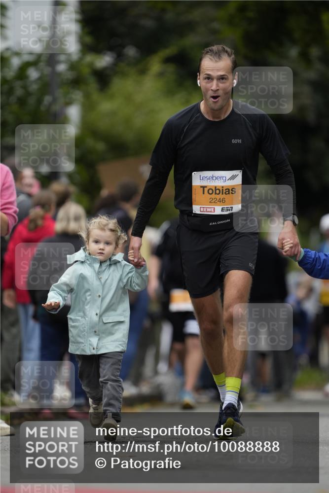 30.08.2026 - Blankeneser Heldenlauf Patografie http://msf.ph/oto/10088888 30.08.2026 11:43:45 Ziel 2046 meine-sportfotos.de