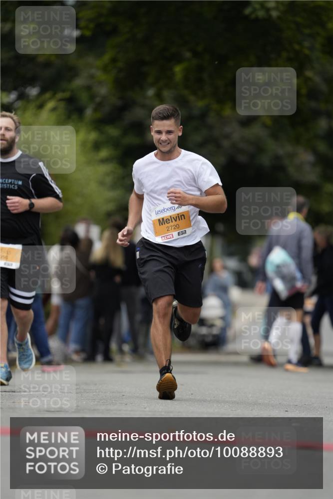 30.08.2026 - Blankeneser Heldenlauf Patografie http://msf.ph/oto/10088893 30.08.2026 11:43:52 Ziel 2246, 2720 meine-sportfotos.de