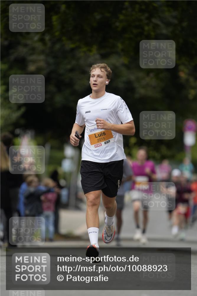 30.08.2026 - Blankeneser Heldenlauf Patografie http://msf.ph/oto/10088923 30.08.2026 11:44:29 Ziel 2338 meine-sportfotos.de