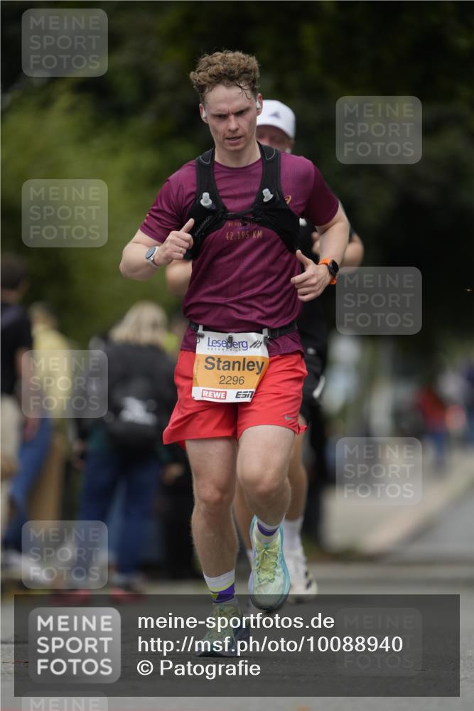 30.08.2026 - Blankeneser Heldenlauf Patografie http://msf.ph/oto/10088940 30.08.2026 11:44:53 Ziel 2296, 2548, 2650 meine-sportfotos.de