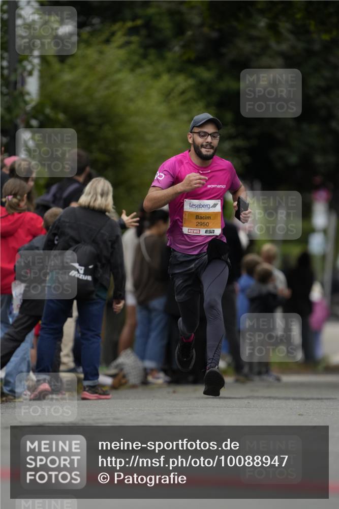 30.08.2026 - Blankeneser Heldenlauf Patografie http://msf.ph/oto/10088947 30.08.2026 11:45:07 Ziel 2950 meine-sportfotos.de