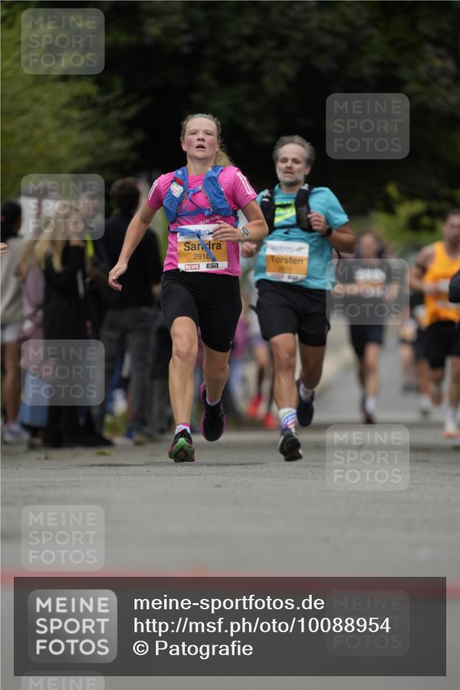 30.08.2026 - Blankeneser Heldenlauf Patografie http://msf.ph/oto/10088954 30.08.2026 11:45:16 Ziel 2818, 2950 meine-sportfotos.de
