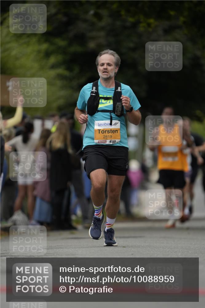 30.08.2026 - Blankeneser Heldenlauf Patografie http://msf.ph/oto/10088959 30.08.2026 11:45:19 Ziel 2818, 2950 meine-sportfotos.de