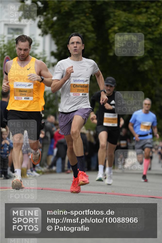 30.08.2026 - Blankeneser Heldenlauf Patografie http://msf.ph/oto/10088966 30.08.2026 11:45:31 Ziel 2319, 2583, 2648, 2819, 2875, 2949 meine-sportfotos.de