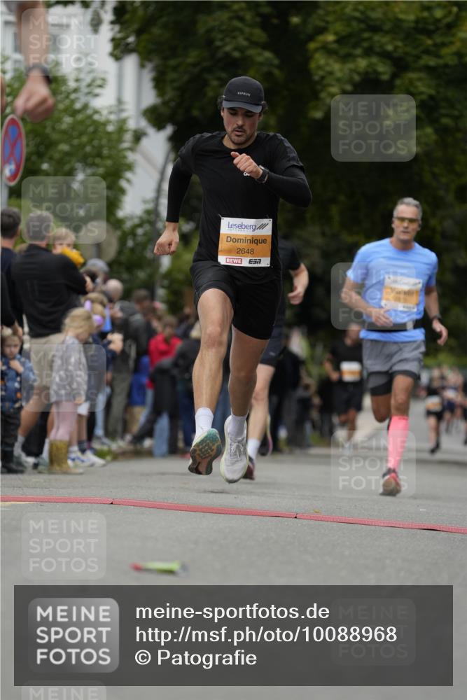 30.08.2026 - Blankeneser Heldenlauf Patografie http://msf.ph/oto/10088968 30.08.2026 11:45:33 Ziel 2319, 2583, 2648, 2875, 2949 meine-sportfotos.de