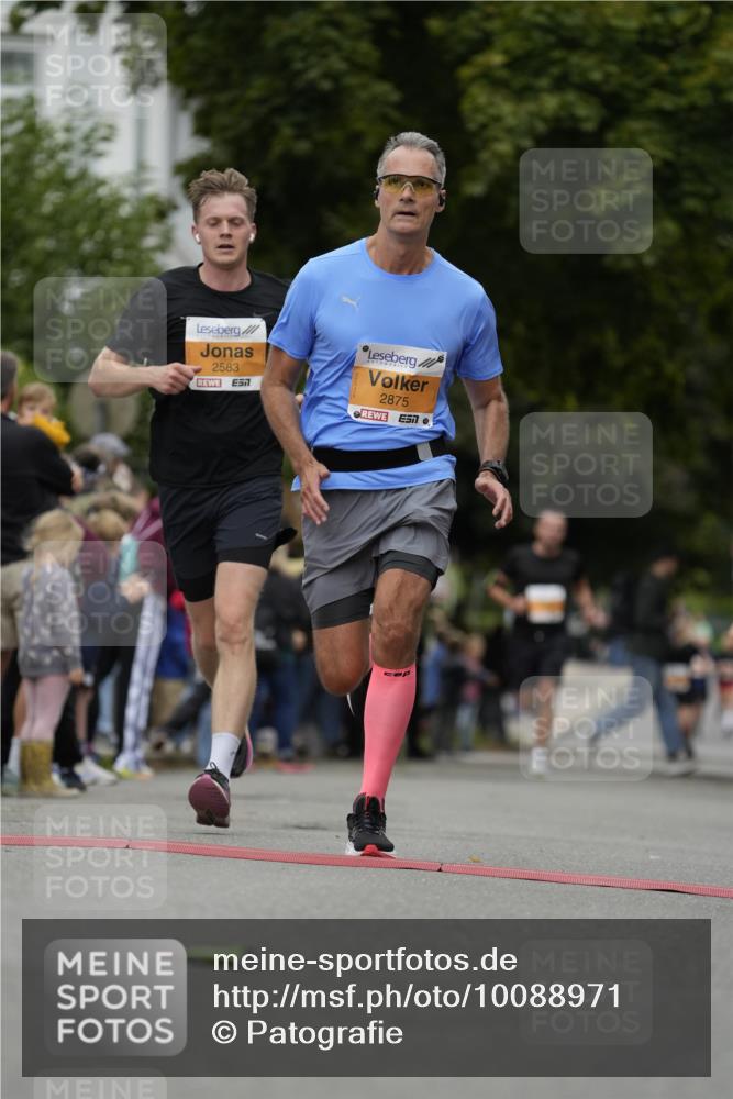 30.08.2026 - Blankeneser Heldenlauf Patografie http://msf.ph/oto/10088971 30.08.2026 11:45:35 Ziel 2319, 2583, 2648, 2875, 2949 meine-sportfotos.de