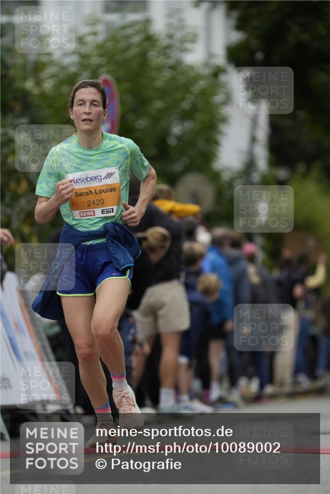 30.08.2026 - Blankeneser Heldenlauf Patografie http://msf.ph/oto/10089002 30.08.2026 11:46:21 Ziel 2097, 2321, 2413, 2420 meine-sportfotos.de