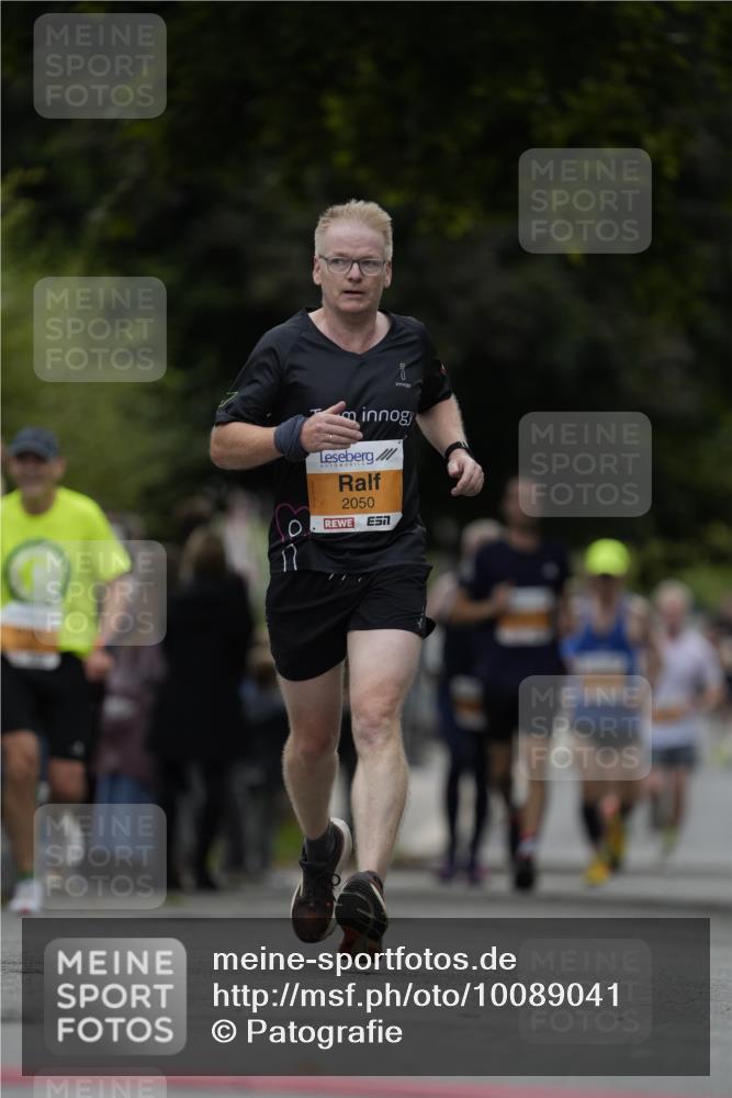 30.08.2026 - Blankeneser Heldenlauf Patografie http://msf.ph/oto/10089041 30.08.2026 11:47:15 Ziel 2050, 2266, 2924 meine-sportfotos.de