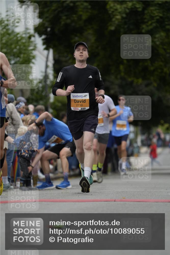 30.08.2026 - Blankeneser Heldenlauf Patografie http://msf.ph/oto/10089055 30.08.2026 11:47:32 Ziel 2022, 2023, 2088, 2559, 2641, 2710 meine-sportfotos.de