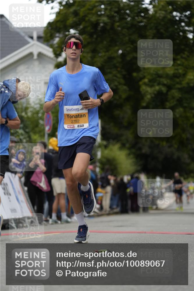 30.08.2026 - Blankeneser Heldenlauf Patografie http://msf.ph/oto/10089067 30.08.2026 11:47:41 Ziel 2165, 2559, 2752 meine-sportfotos.de