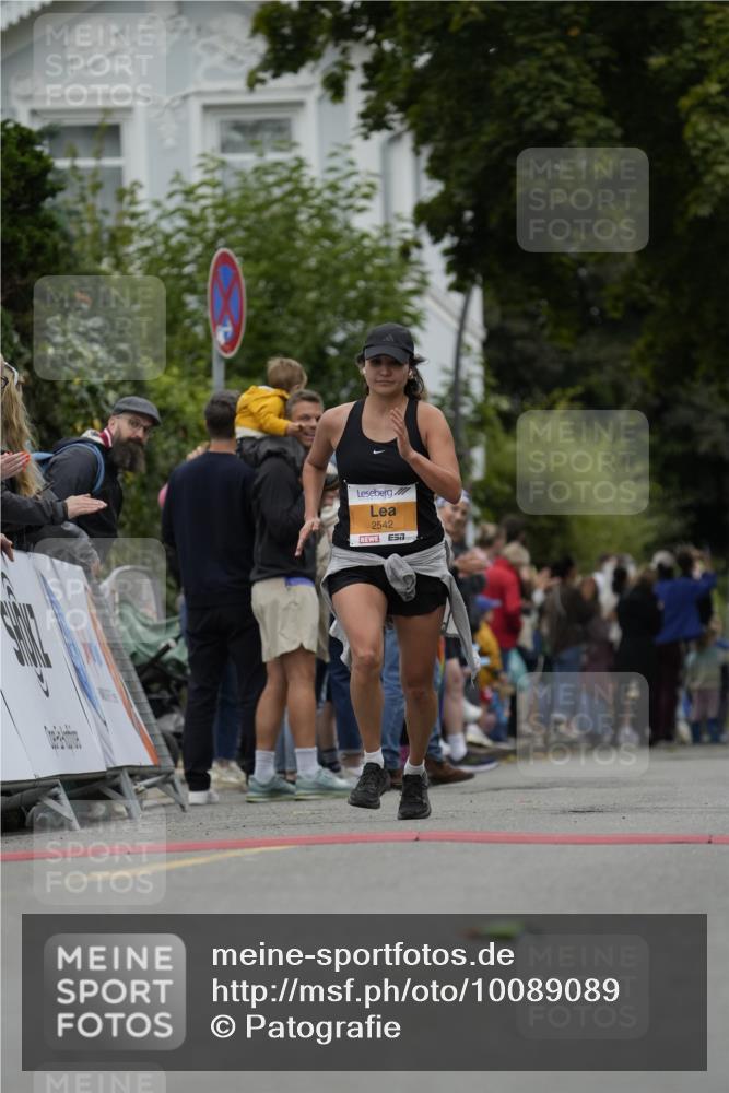 30.08.2026 - Blankeneser Heldenlauf Patografie http://msf.ph/oto/10089089 30.08.2026 11:48:09 Ziel 2542, 2913, 4487 meine-sportfotos.de